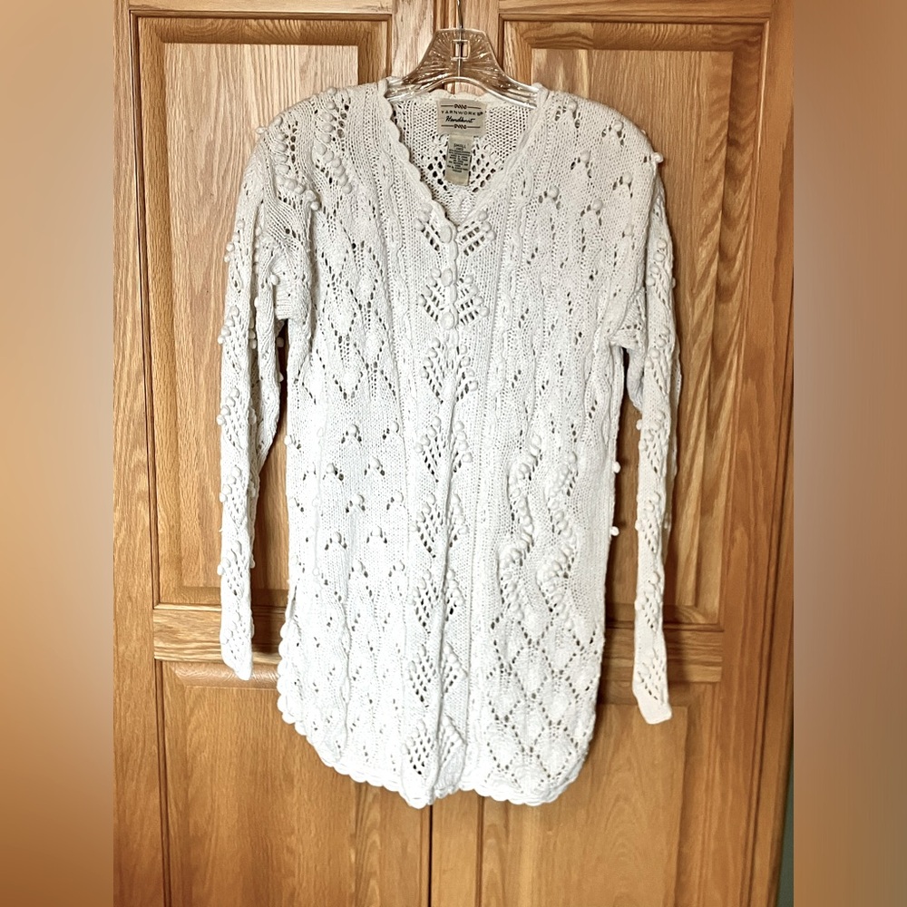 Yarnworks Handknit Tunic Length Sweater, Sz. S, White, V Neck, Beautiful Detail